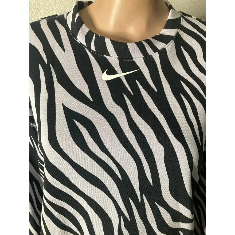 Nike Zebra Print Sweatshirt Womens Small Center Swoosh Black White Oversized
